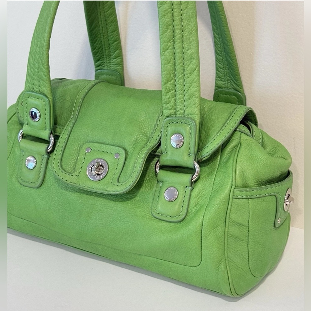 Marc by Marc Jacobs Lime Kelly Green Leather Shoulder Bag GUC - Picture 14 of 15